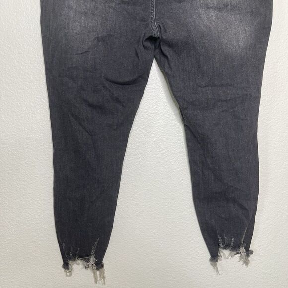 Judy Blue Skinny Jeans 20 Black Knee Distress Button Fly Stretch High Rise Denim - Picture 9 of 11